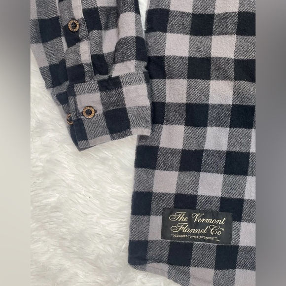 The Vermont Flannel Co. Men’s Size XL Black Gray Buffalo Plaid Button Down Shirt - Picture 4 of 9